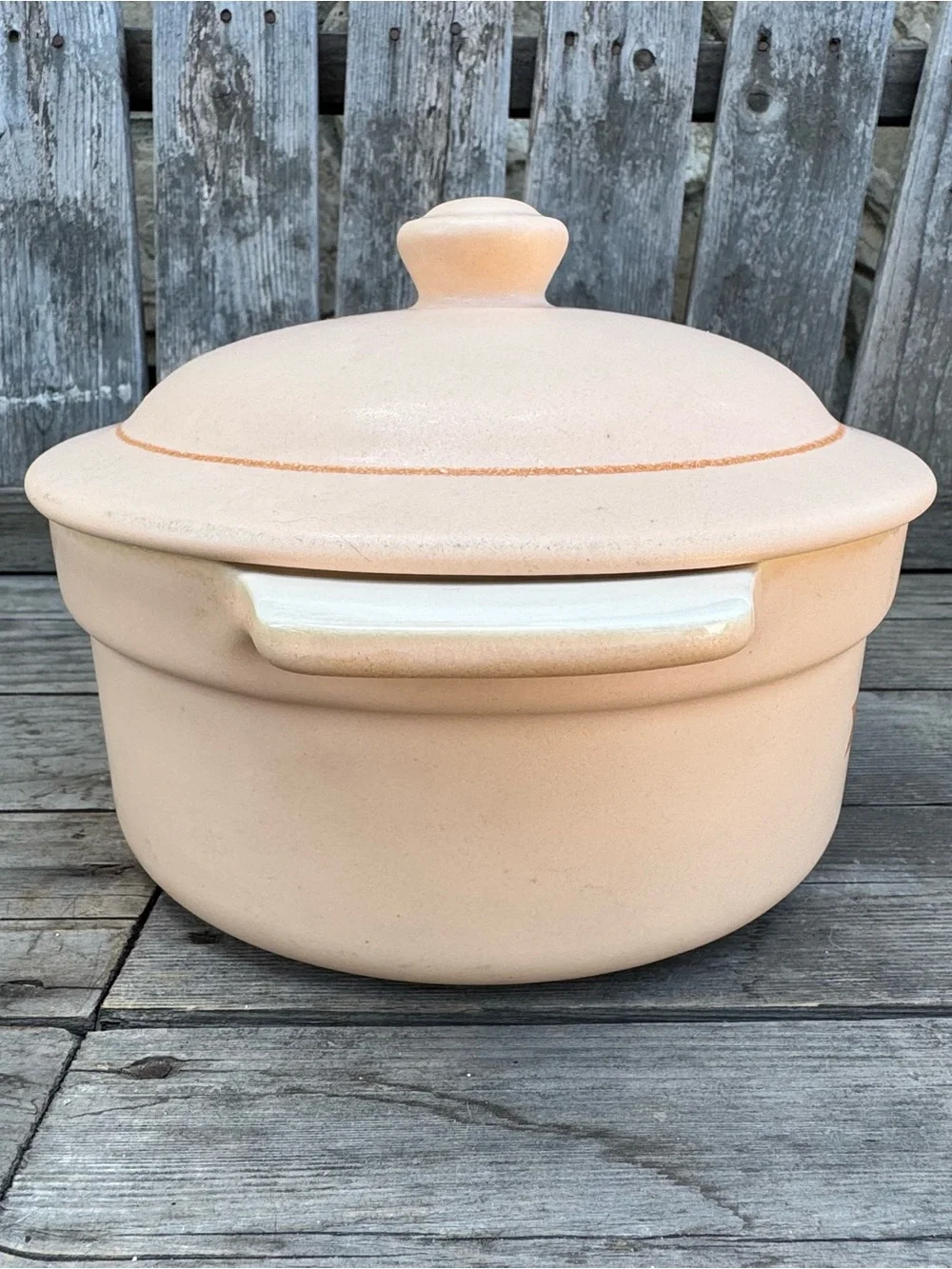 Vintage Treasure Craft Southwest Pastel Peach Casserole / Chili Pot with Lid